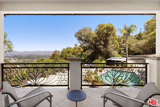 13355 Mulholland Drive, Beverly Hills, CA 90210