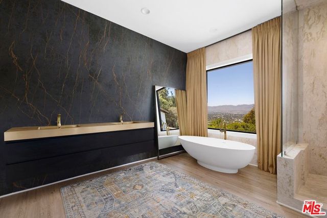 13355 Mulholland Drive, Beverly Hills, CA 90210