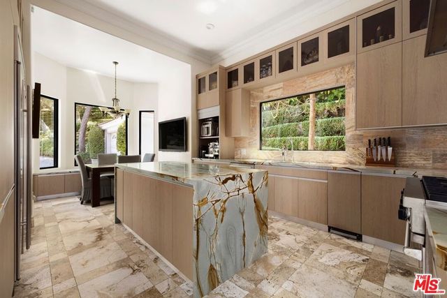 13355 Mulholland Drive, Beverly Hills, CA 90210