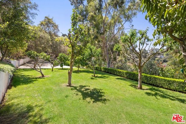 13355 Mulholland Drive, Beverly Hills, CA 90210