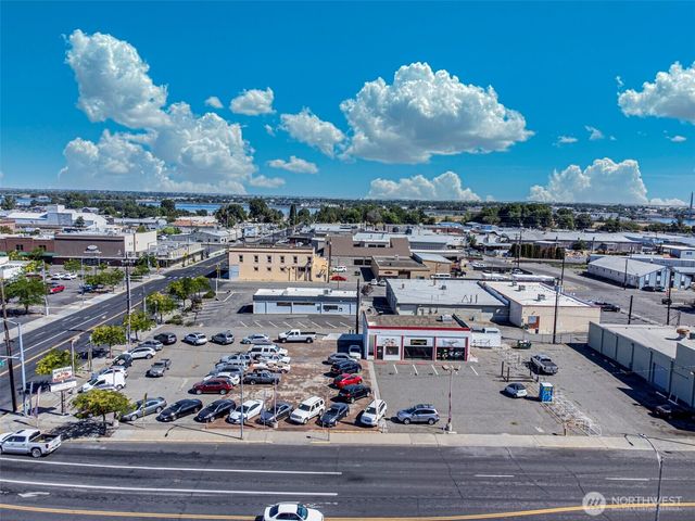 1 E 1st Avenue, Kennewick, WA 99336