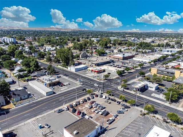 1 E 1st Avenue, Kennewick, WA 99336