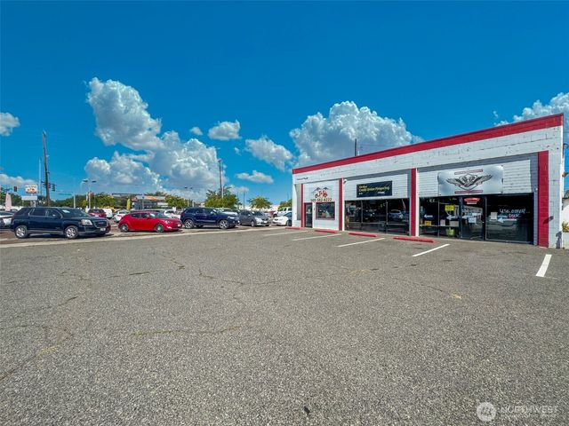 1 E 1st Avenue, Kennewick, WA 99336