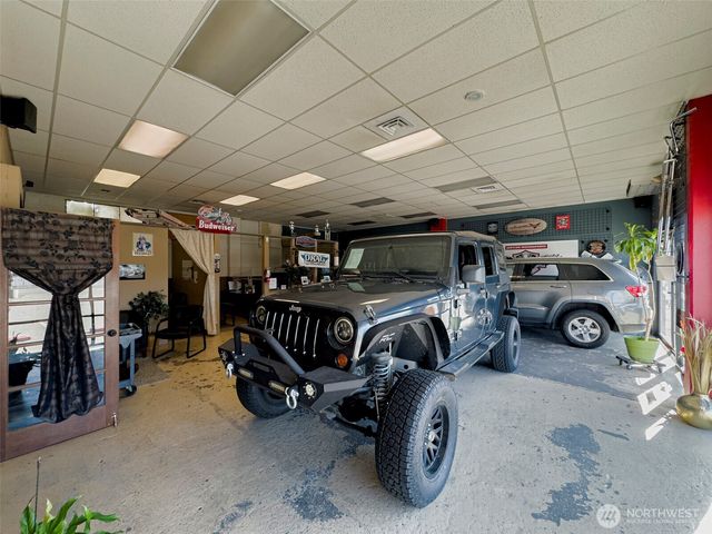 1 E 1st Avenue, Kennewick, WA 99336