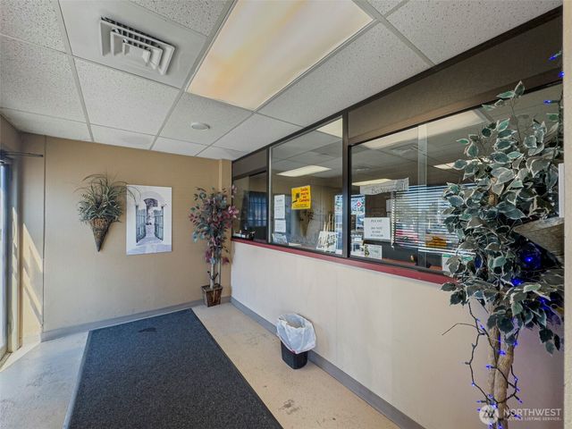 1 E 1st Avenue, Kennewick, WA 99336