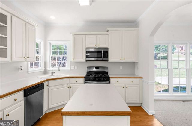 720 Walnut Lane, Woodstock, GA 30188