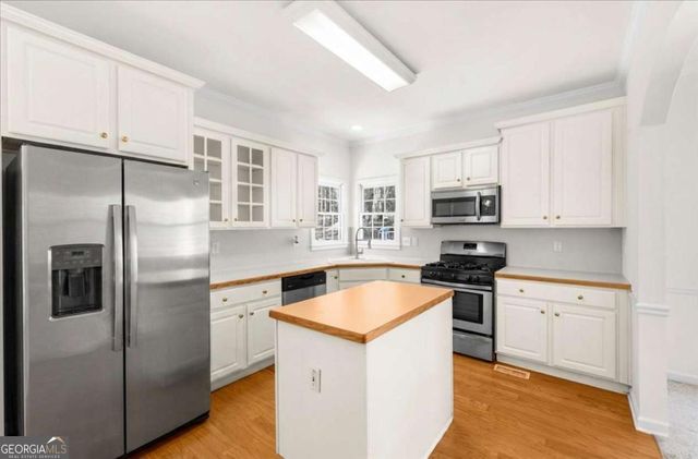 720 Walnut Lane, Woodstock, GA 30188