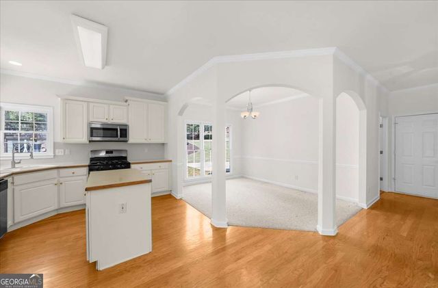 720 Walnut Lane, Woodstock, GA 30188