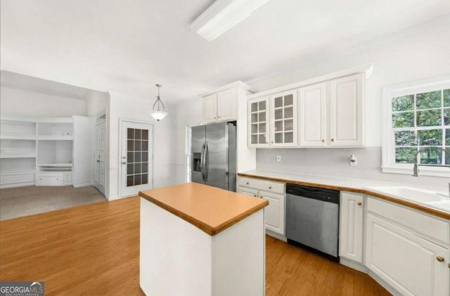 720 Walnut Lane, Woodstock, GA 30188