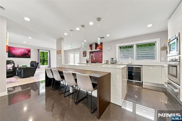 19 Coppel Drive, Tenafly, NJ 07670