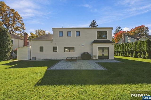 19 Coppel Drive, Tenafly, NJ 07670