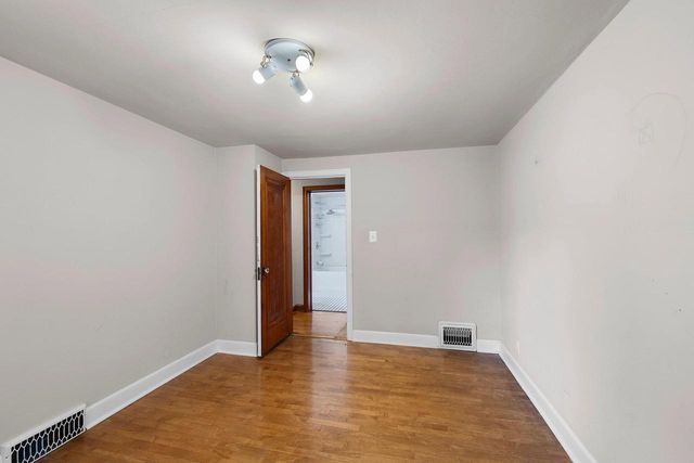 1816 N SUPERIOR STREET, Appleton, WI 54911