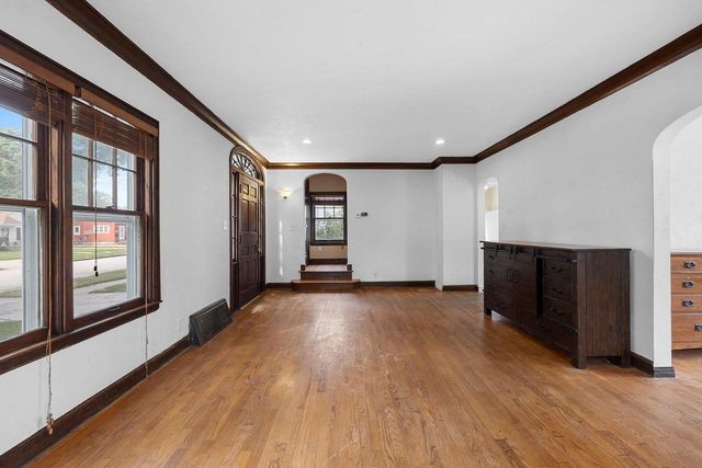 1816 N SUPERIOR STREET, Appleton, WI 54911