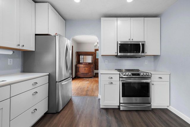 1816 N SUPERIOR STREET, Appleton, WI 54911