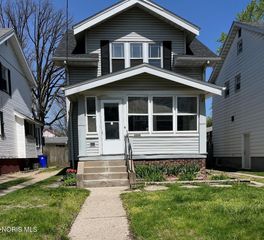 2008 Mansfield Road, Toledo, OH 43613