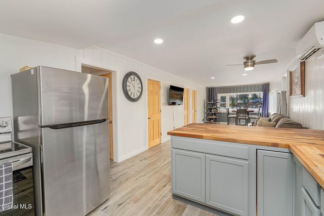 15 Pond Way, Cambridge, NY 12816