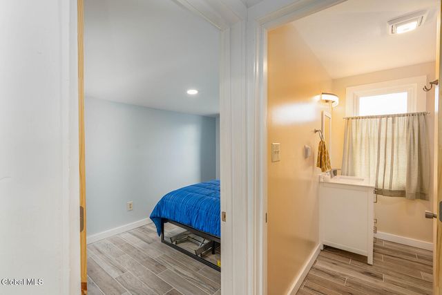 15 Pond Way, Cambridge, NY 12816