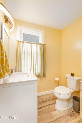 15 Pond Way, Cambridge, NY 12816