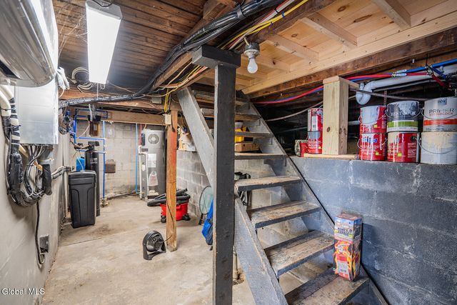 15 Pond Way, Cambridge, NY 12816