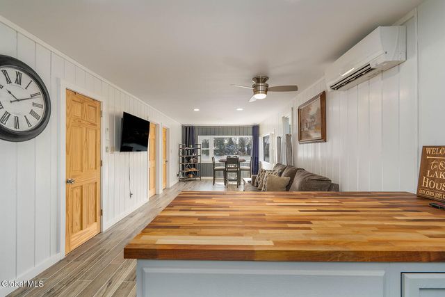 15 Pond Way, Cambridge, NY 12816