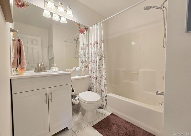 76 Theodore Drive 76, Coram, NY 11727