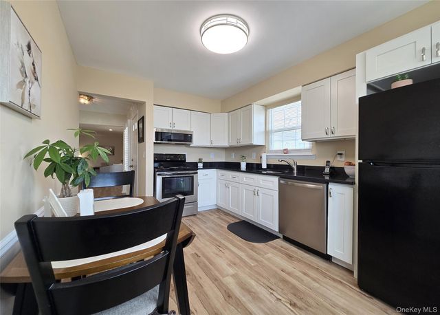 76 Theodore Drive 76, Coram, NY 11727