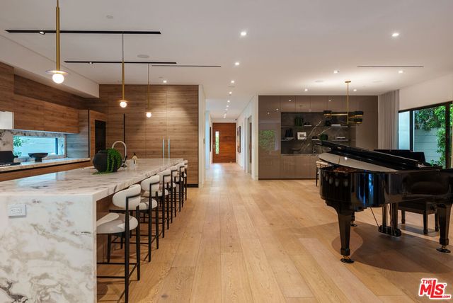 853 N Curson Avenue, Los Angeles, CA 90046