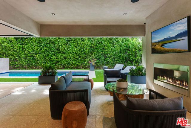 853 N Curson Avenue, Los Angeles, CA 90046