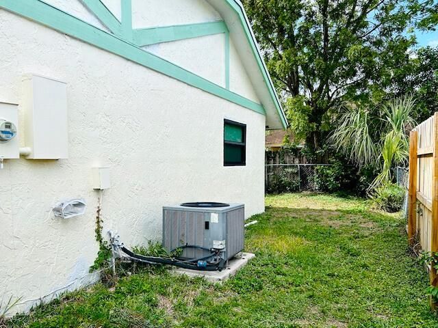 10551 Country Club Terrace, Boca Raton, FL 33428