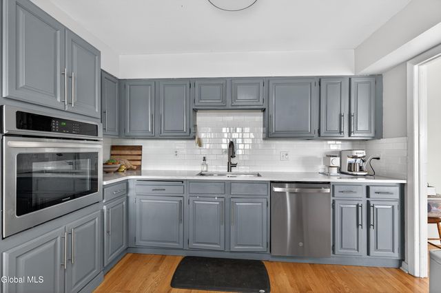 31 Riding Club Road, Brunswick, NY 12180