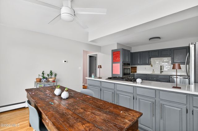 31 Riding Club Road, Brunswick, NY 12180