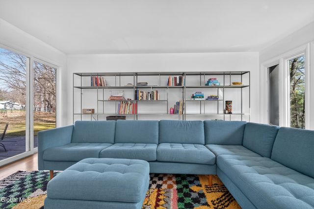 31 Riding Club Road, Brunswick, NY 12180