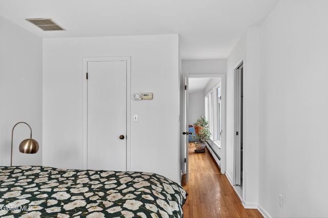 31 Riding Club Road, Brunswick, NY 12180