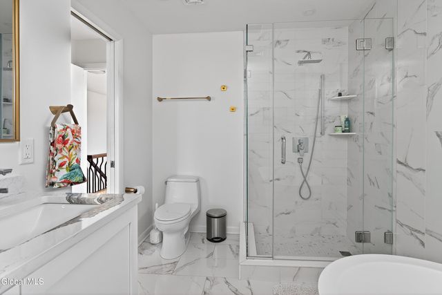 31 Riding Club Road, Brunswick, NY 12180