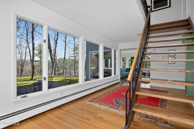 31 Riding Club Road, Brunswick, NY 12180