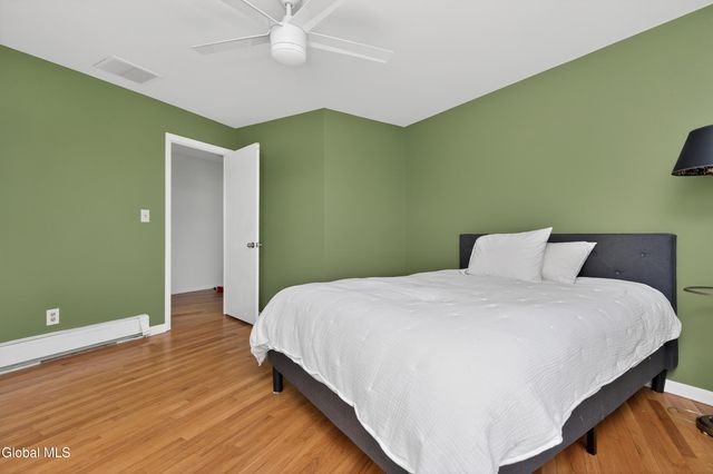 31 Riding Club Road, Brunswick, NY 12180