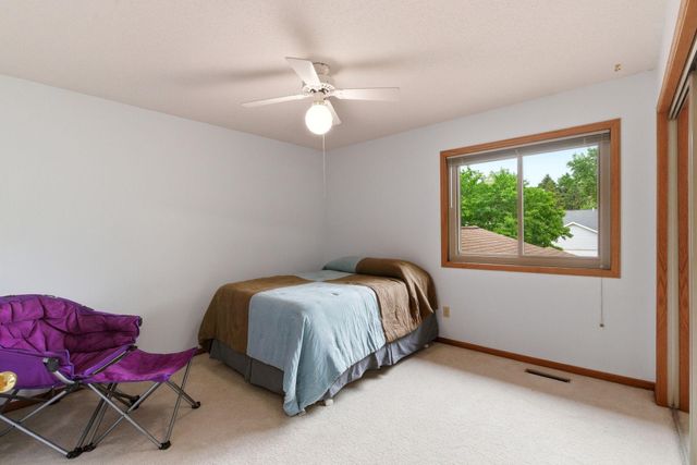 2112 Parkwood Hills Drive NE, Rochester, MN 55906