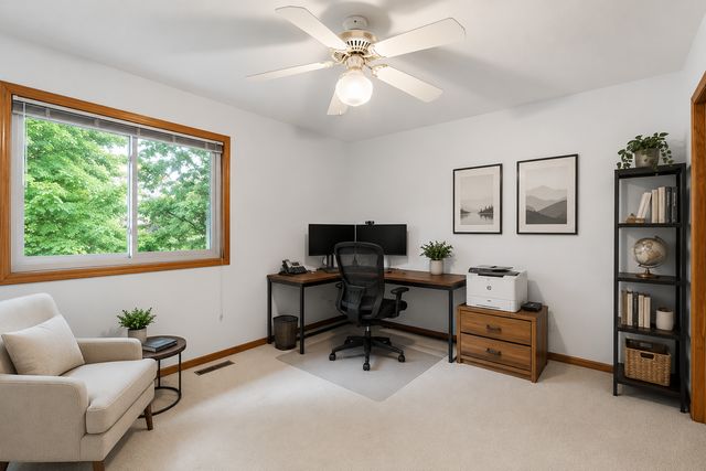 2112 Parkwood Hills Drive NE, Rochester, MN 55906