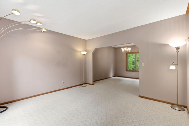 2112 Parkwood Hills Drive NE, Rochester, MN 55906