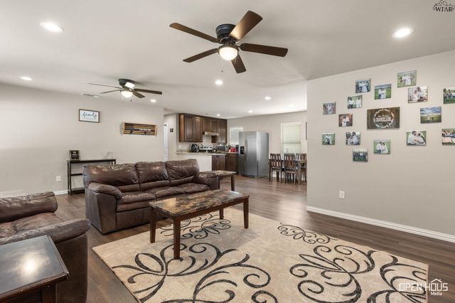 1442 KINSALE COURT, Wichita Falls, TX 76306