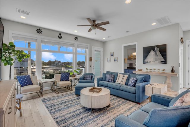 200 Marina Bluff, Kingsland, TX 78639