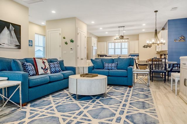 200 Marina Bluff, Kingsland, TX 78639