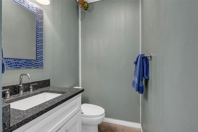 200 Marina Bluff, Kingsland, TX 78639