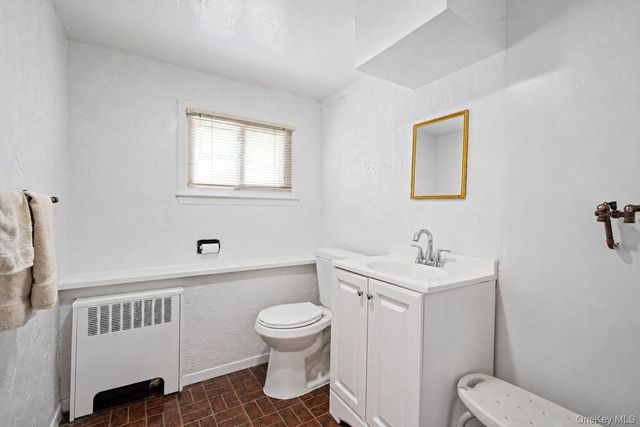 2275 Hynes Place, Bellmore, NY 11710