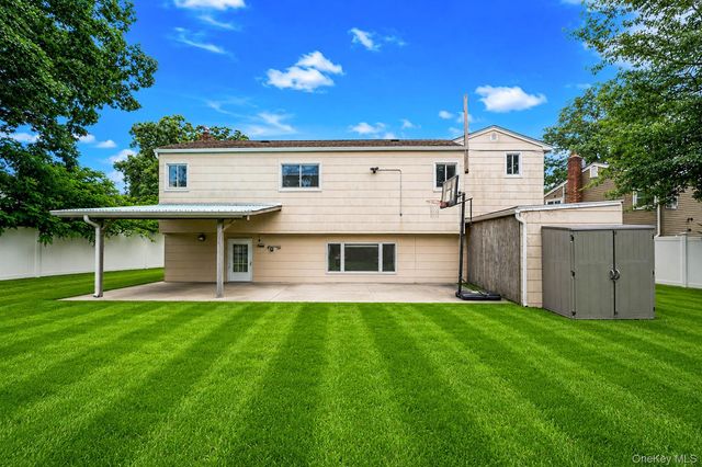 2275 Hynes Place, Bellmore, NY 11710