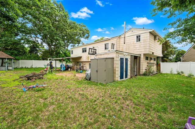 2275 Hynes Place, Bellmore, NY 11710