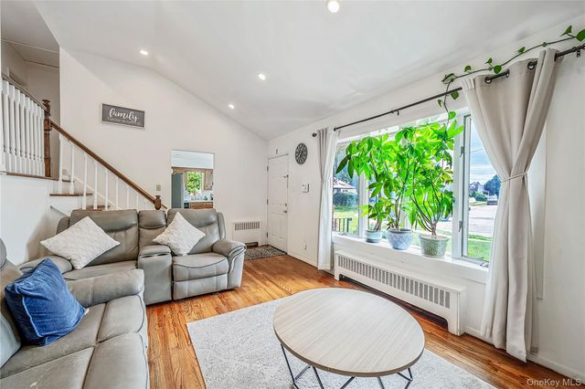 2275 Hynes Place, Bellmore, NY 11710