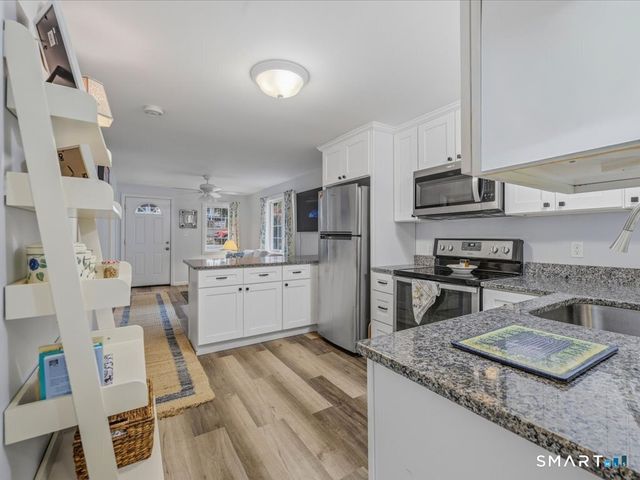 41 Spring Glen Road, East Lyme, CT 06357