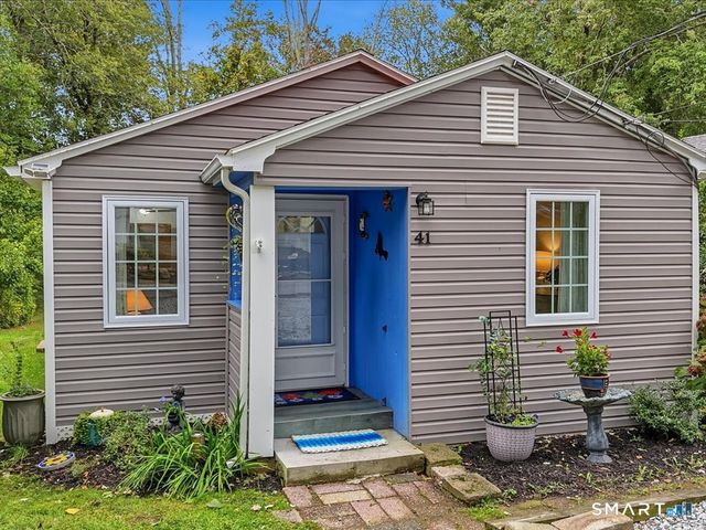 41 Spring Glen Road, East Lyme, CT 06357
