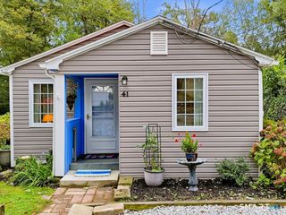 41 Spring Glen Road, East Lyme, CT 06357